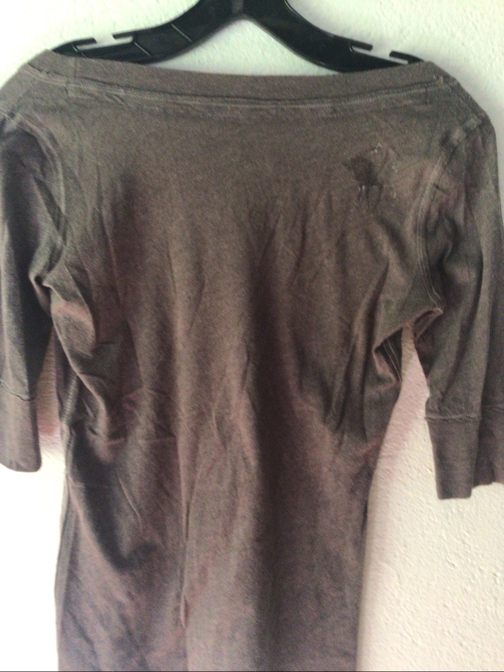 Abercrombie & Fitch Scoop Neck Charcoal Gray Short Sleeve Tee - Picture 4 of 5
